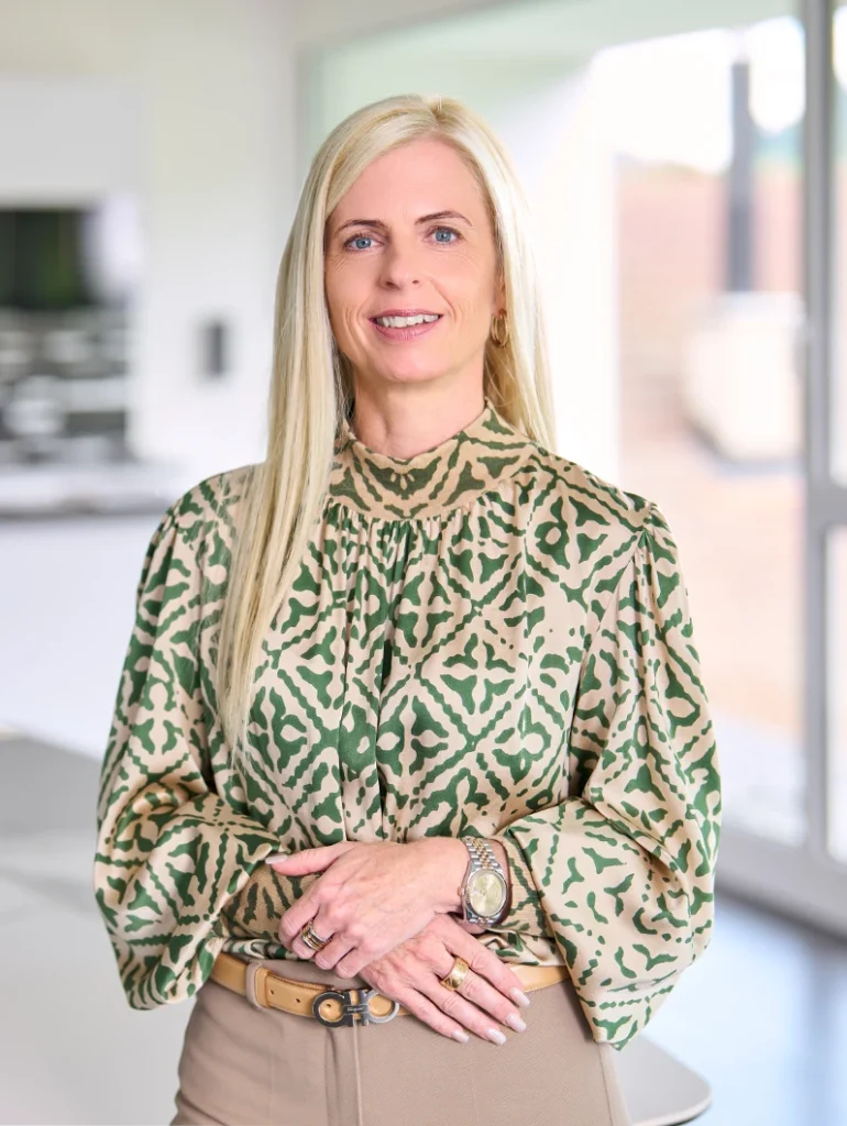 Portrait von Chrstina Heimgartner, Leiterin Wohnen im dritten Lebensabschnitt.