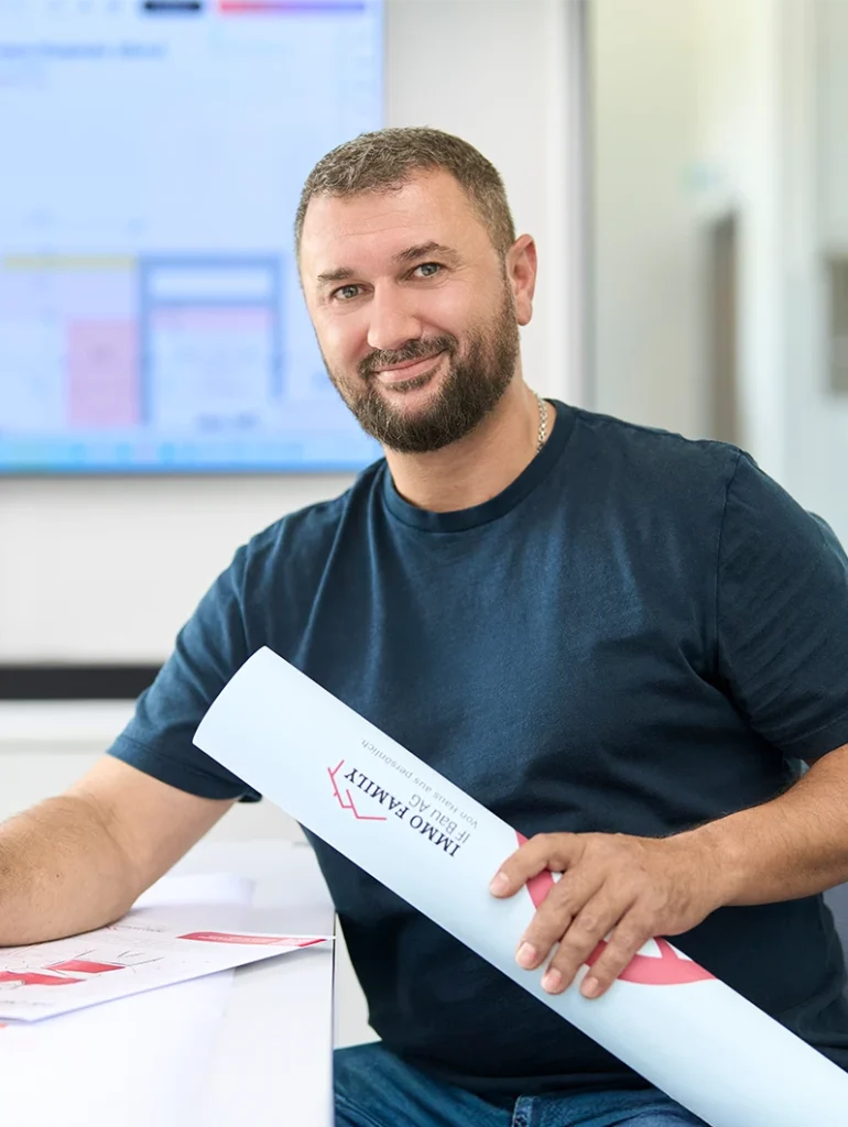 Portrait von Urim Krasniqi, Baukoordinator.